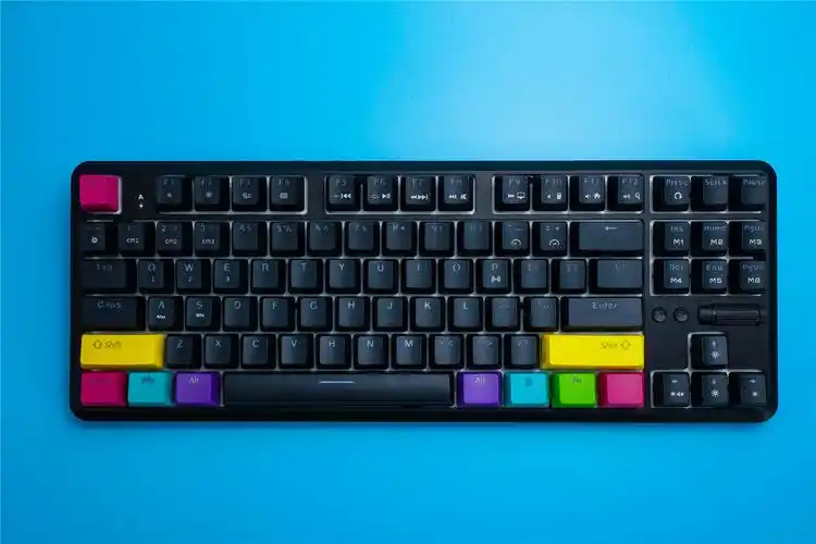 黑爵k870t蓝牙双模红轴机械键盘_设计