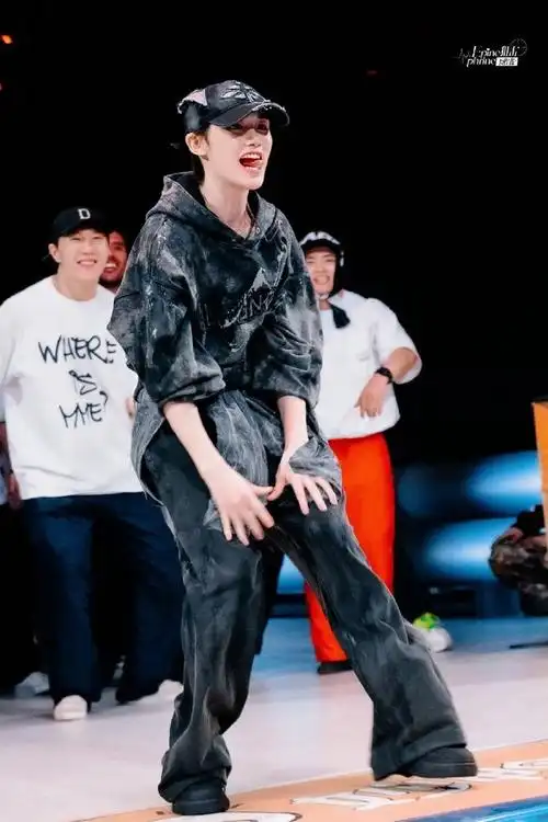 丁程鑫蓝色脏辫