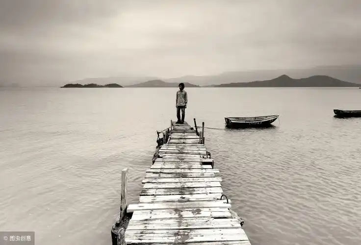 关于分手的句子伤感图片,伤心难过的失恋说说