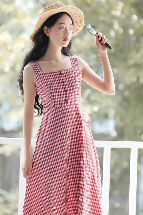 2019流行夏天裙子女学生黄色格子连衣裙夏chic小清新吊带裙长裙
