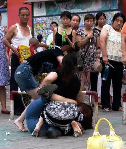 围观女人打架的最高境界