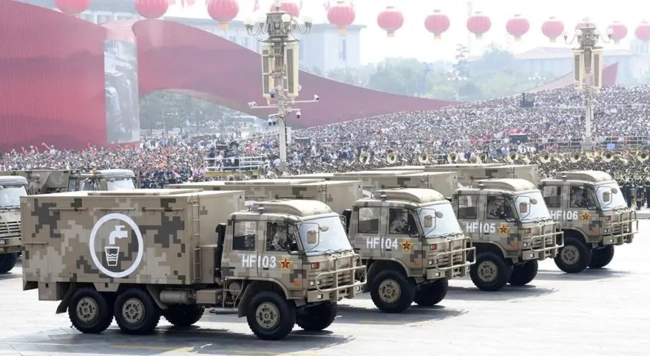 救灾利器:解放军野战净水车