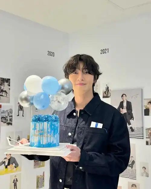 日网票选2024韩国最帅花美男top10bts田柾国第8输