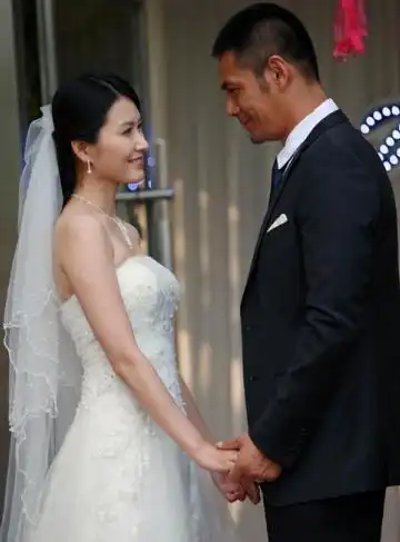 星热点:邵兵老婆张培多大 张培照片和个人资料背景