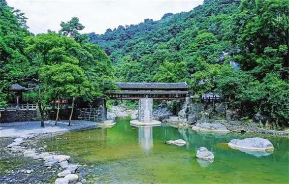 綦江:红色旅游贵在创新 打造薪火相传的红色高地-新华网重庆频道