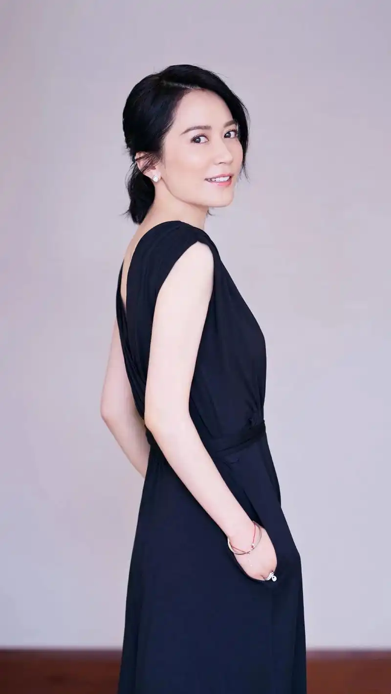 俞飞鸿精美图集:风姿绰约,魅力无限