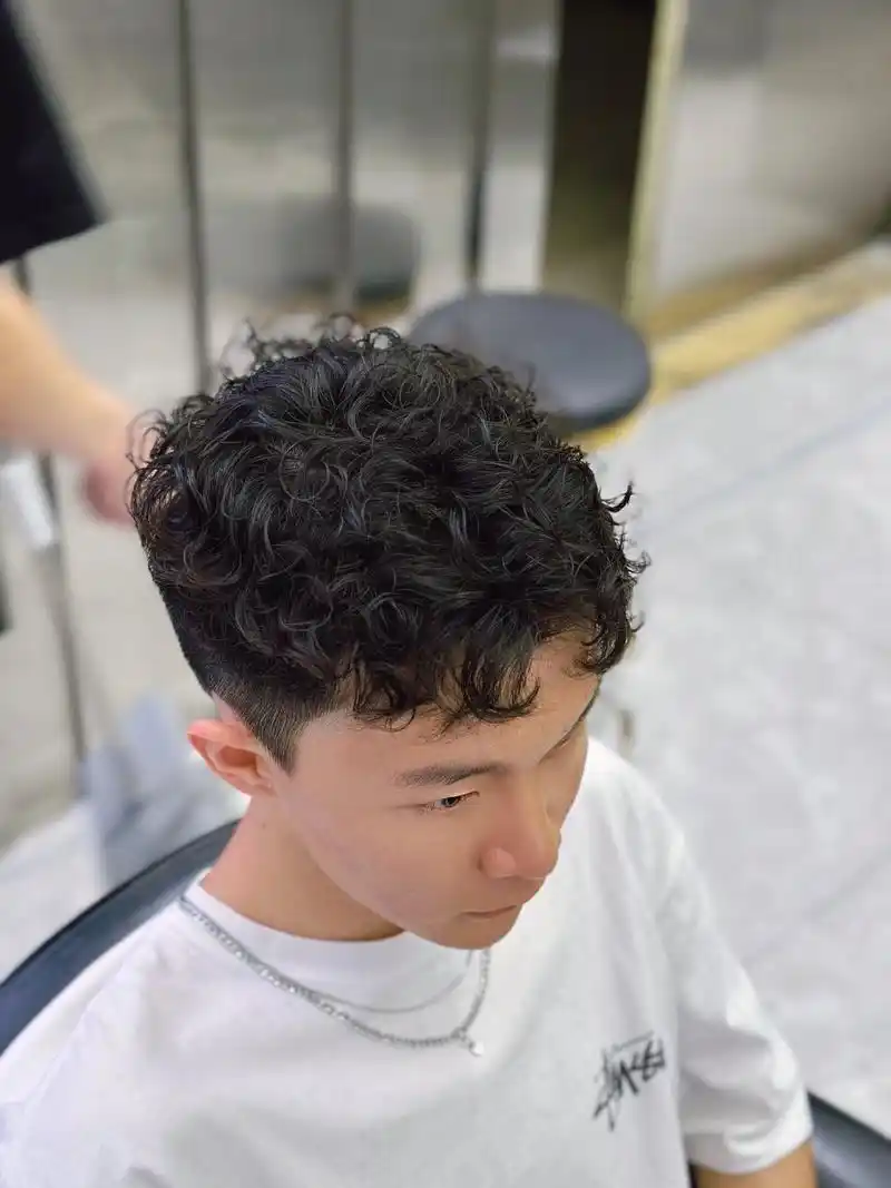 附详细修剪教程||| 男士羊毛卷发型|||男士羊毛卷