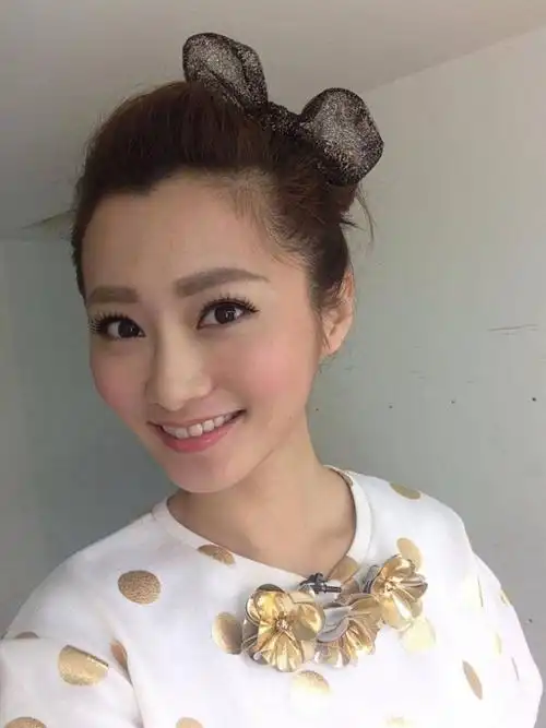 赵小侨证实:我要结婚啦!和大12岁刘亮佐交往6年修成正果!