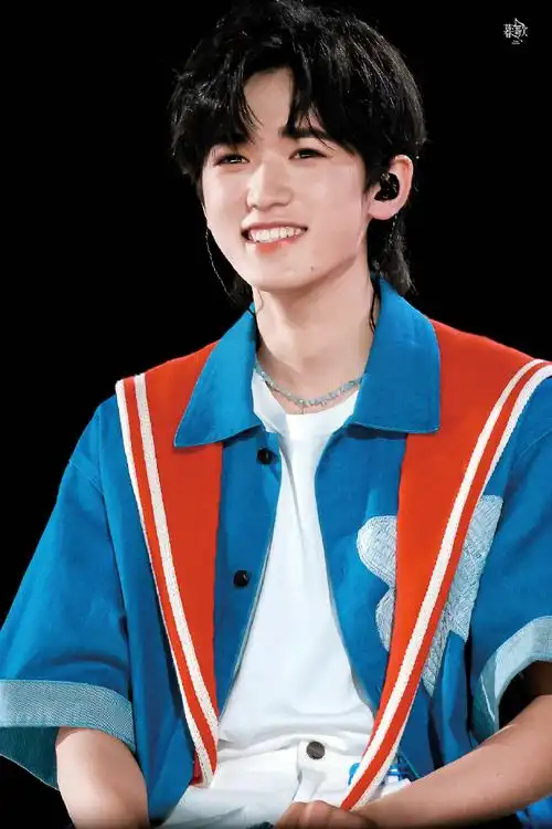 宋亚轩理想之途演唱会