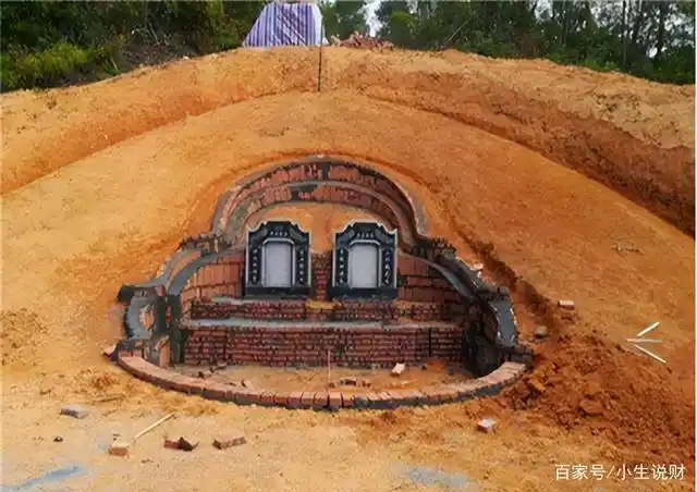 土葬违规河北一坟墓被检举农村丧葬改革3类墓地全面拆除