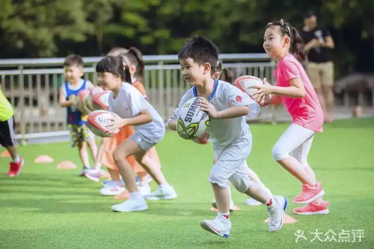 【儿童橄榄球(团队合作)-亲子套餐】-兔加熊儿童运动馆(协信星澜汇店)