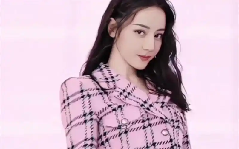 【迪丽热巴】迪丽热巴ins破40万!