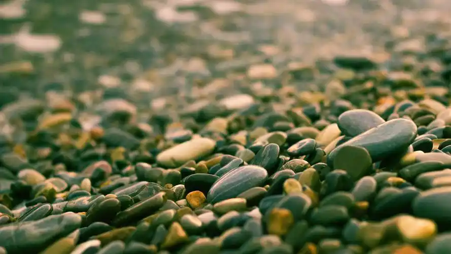 壁纸 鹅卵石,黄昏,背景虚化 3840x2160 uhd 4k 高清壁纸, 图片, 照片