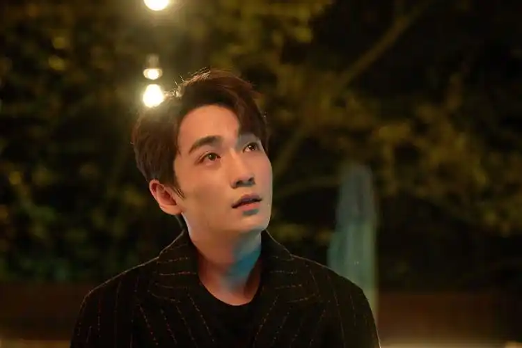 朱一龙亲爱的自己收官陈一鸣角色获好评