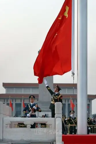 升旗仪式零距离感受三军仪仗队的威武雄风原创组图