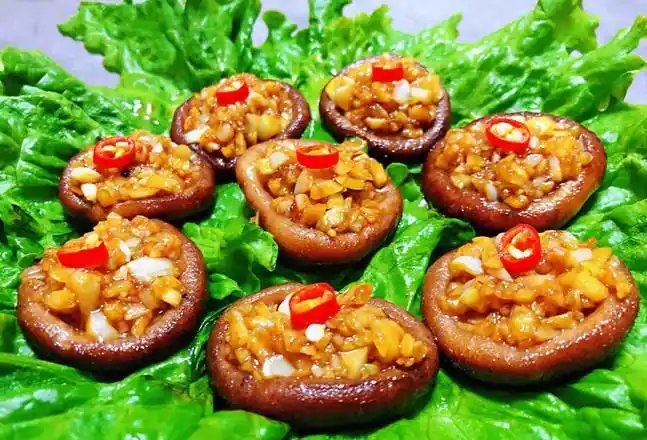 蚝油蒜蓉香菇的步骤