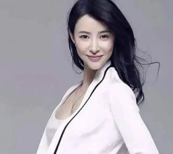 曝光,4段感情收获4个孩子,17岁大女儿颜值高_章子怡_康作如_汪瓃怡