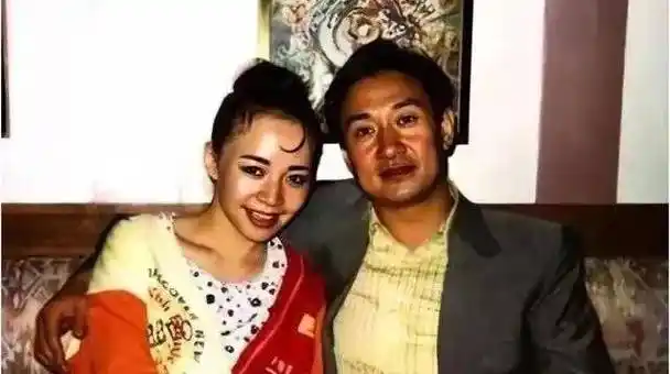 宋丹丹不再背锅,与英达离婚背后,藏着一个叫梁欢的女人_袁刚_因为