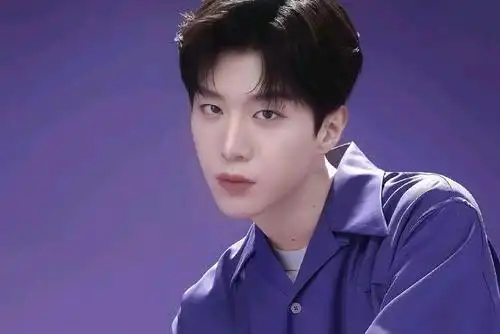 范丞丞一个月接八个商务代言,是个人魅力还是他姐姐的助力?