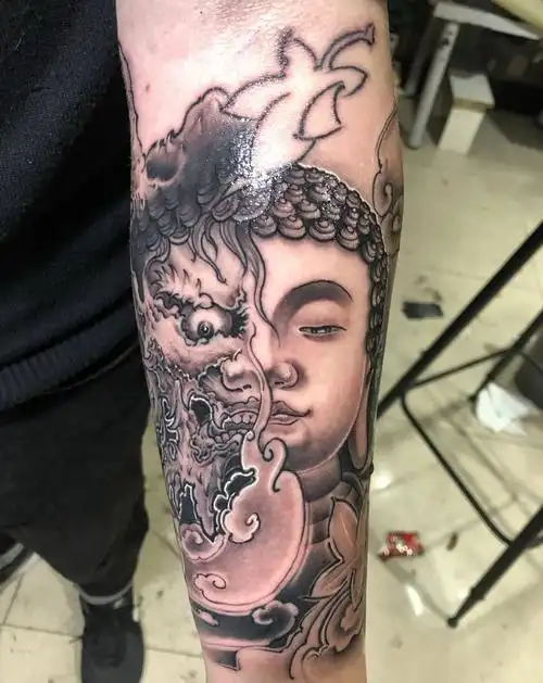 一念之间纹身图片_手臂新传统纹身图案