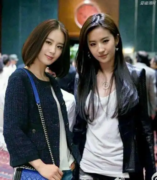 黄圣依李冰冰刘亦菲陈好当年的造型不敢看杨颖范冰冰陈乔恩郑爽黄奕