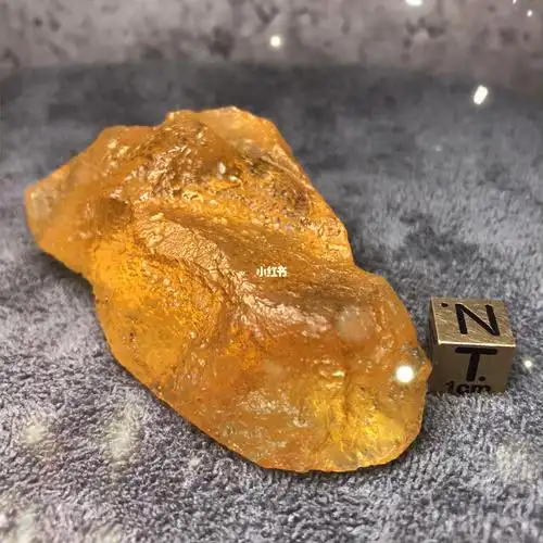 利比亚黄金玻璃陨石_黄金_夏天去哪玩_滤镜_利比亚黄金陨石_兴趣爱好