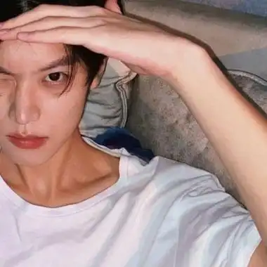 真人男头|夕阳西下 接通电话 是_男生头像_我要个性网