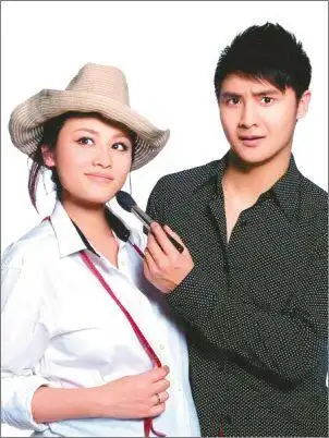 但有媒体报道说,田亮对外界的祝贺冷言相对,而叶一茜"五一"在家乡福建