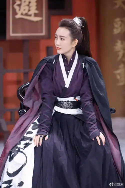 王鸥高马尾古装造型又美又飒,打包去横店拍十部古装剧!