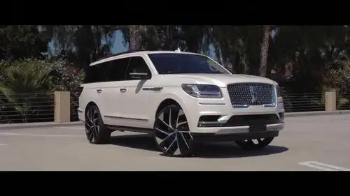 来看林肯suvnavigator,换装28英寸轮圈!