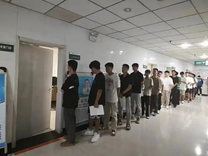 我区组织开展2024年下半年首批征兵体检工作