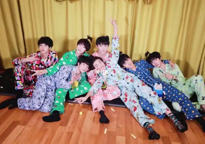 花睡衣派对时代少年团