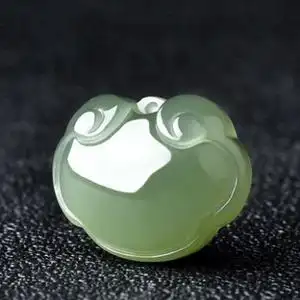 平安锁吊坠女成人图片