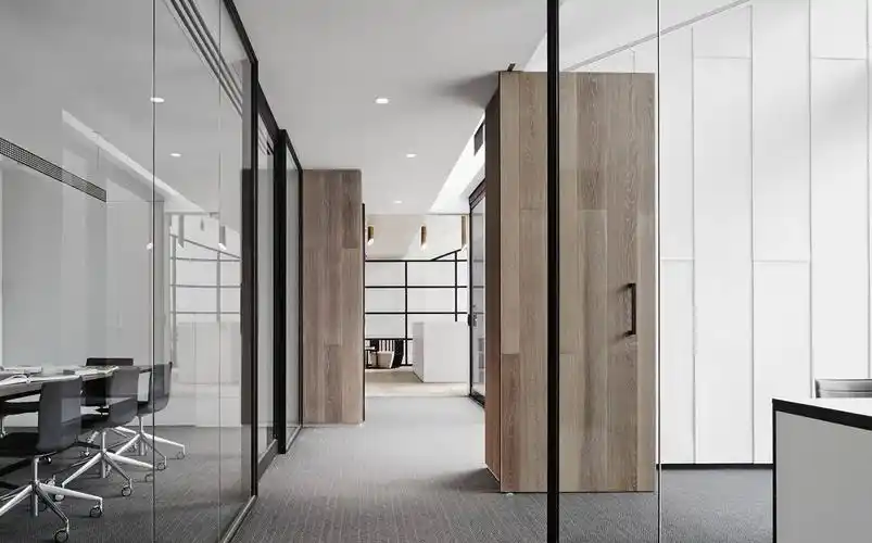 mim design 新作 | 纯白金属网点缀的极简风办公室