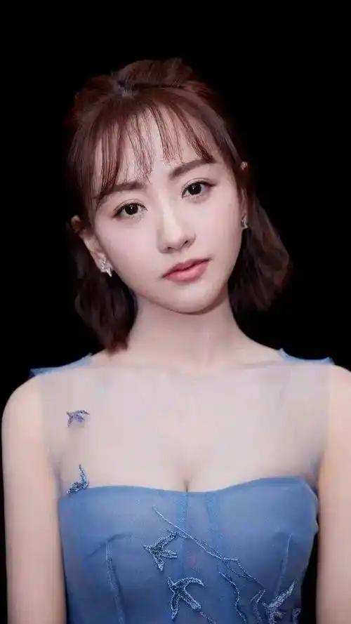 一个有才华的女艺人,一位有自己坚持的人_杨蓉_表演_演艺圈