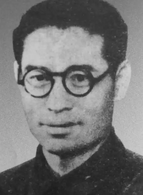 他被称为高岗的五虎上将1954年被撤职后来任辽宁省委书记