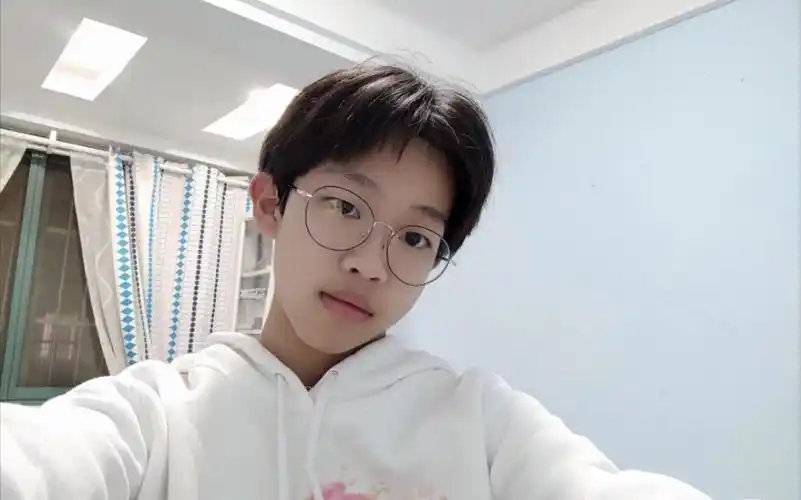 初二变声期男生唱说好不哭是什么样的?(封面本人)