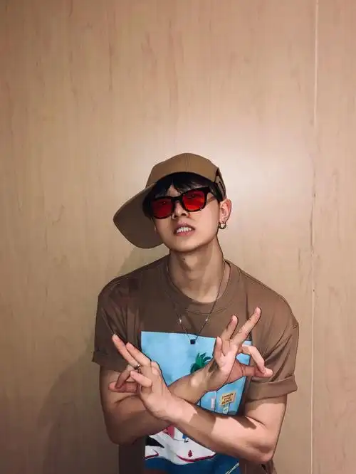 嘻哈手势合集|ootd