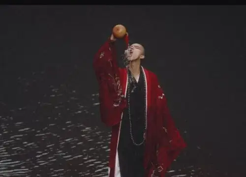 抖音红衣喝酒的和尚是谁做什么的抖音红衣喝酒的和尚个人资料详细介绍