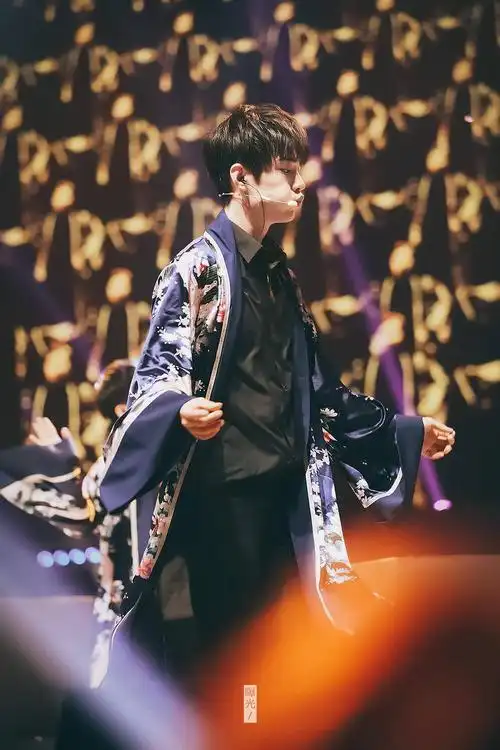 哥哥只是一只没有感情的小河豚肖战嘟嘟嘴合集分享