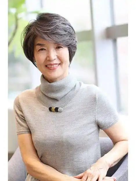 50到70岁女性,发型这样剪,好看时尚显年轻