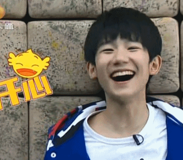 王源要一直都笑的这么开心哟