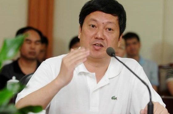 尤猛军:推动园区产业转型不断发展