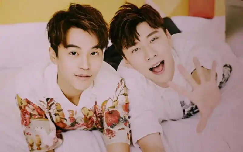 【孟瑞王博文】高甜海报拍摄花絮_哔哩哔哩 (゜-゜)つロ 干杯~-bili