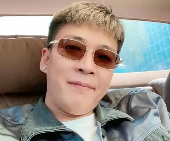 快手网红刘一手从媳妇手中收回账号,直言:怕被她播坏了!