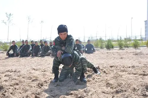 建军90周年:武警部队青海海北支队强抓训练 迎半年大考