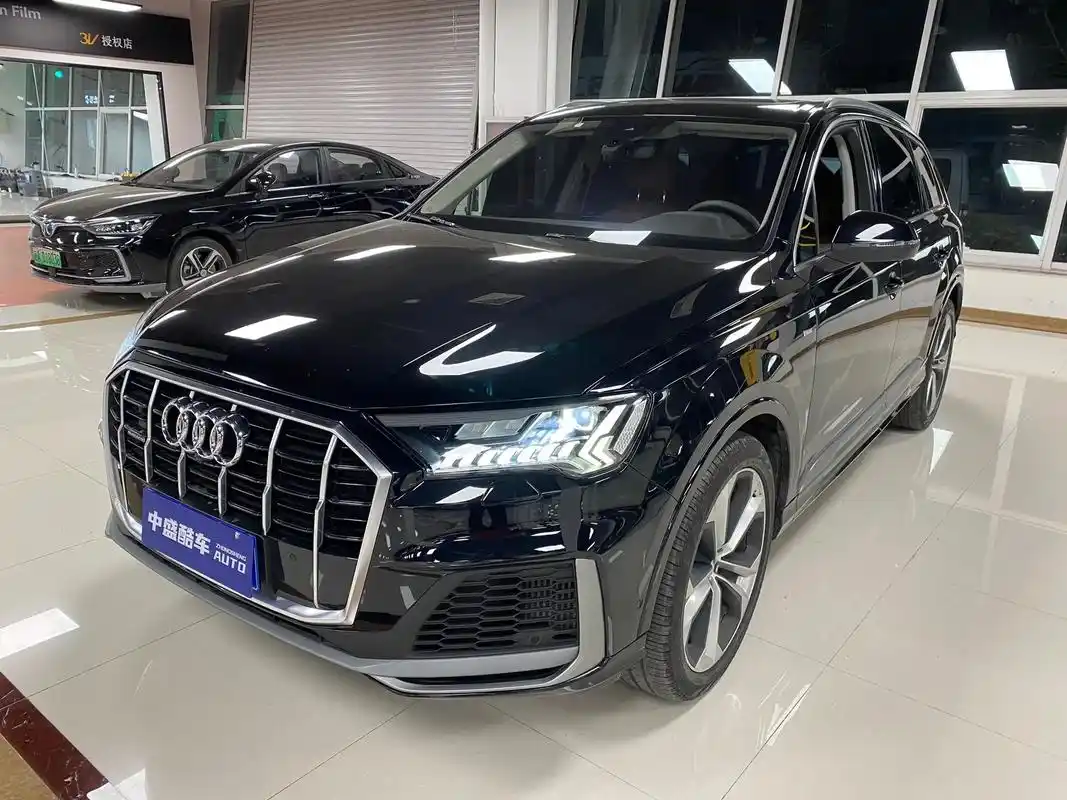 奥迪q7.新到  奥迪q7 2021款 55 tfsi qu - 抖音
