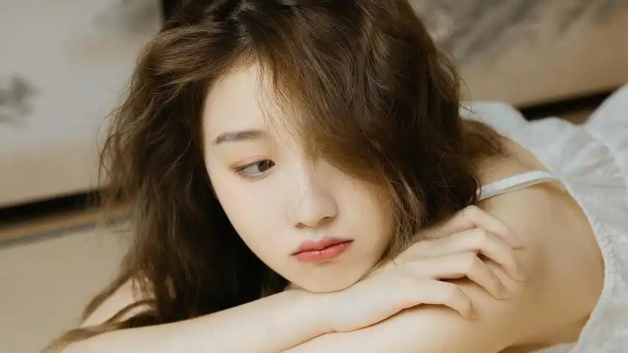 漂亮女生背景图片