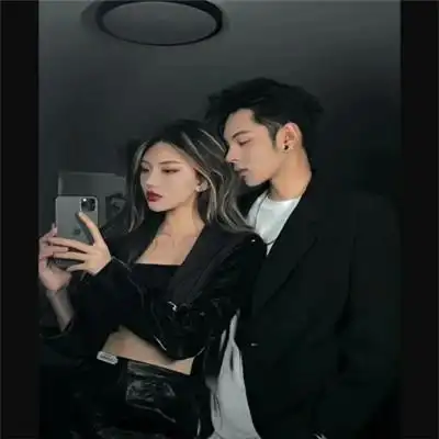 情头 情侣 双人真人一人一半_情侣头像_头像屋