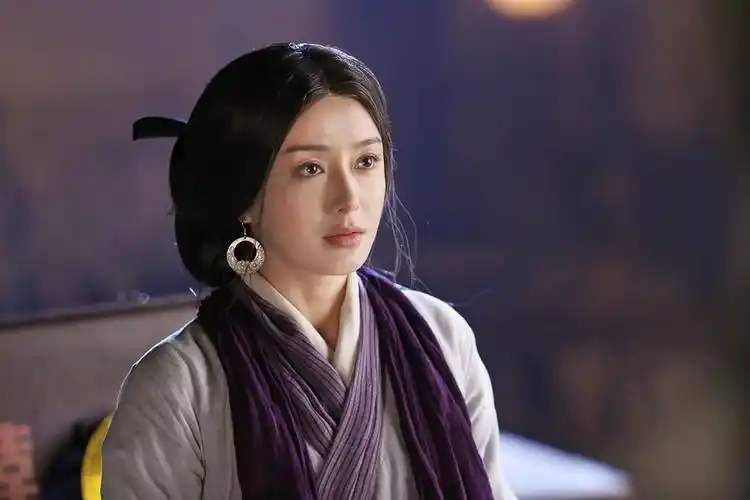 秦岚神雕挑战年龄跨度